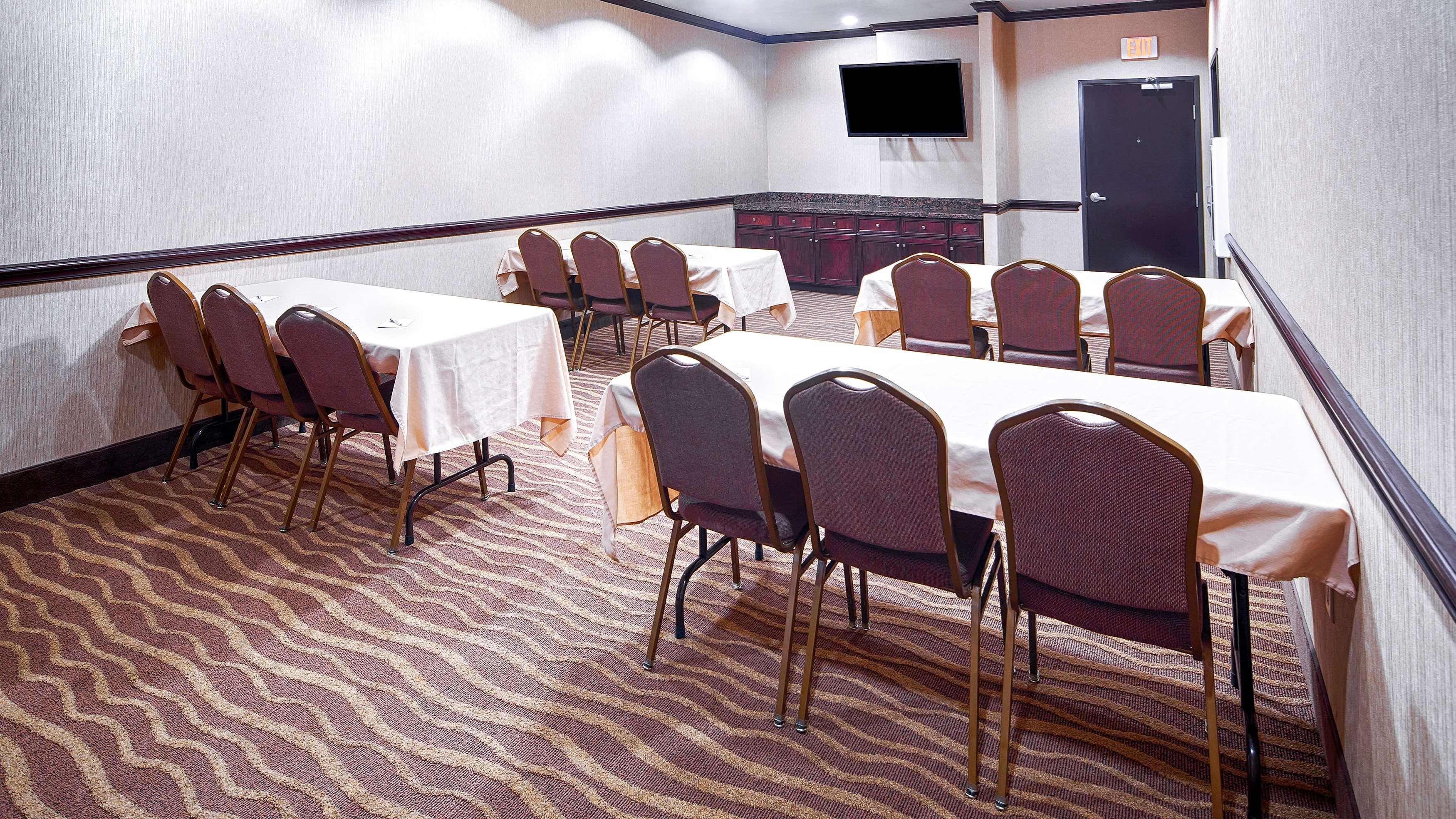 Best Western Plus Royal Mountain Inn & Suites Athens Exterior foto